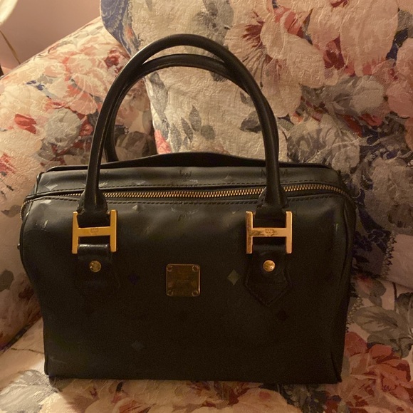 MCM BLACK HANDBAG SATCHEL EUC MUNCHEN D0676 - Picture 2 of 10